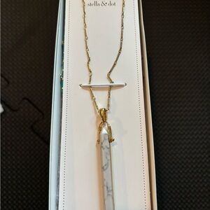 Stella & Dot Howlite & Gold Rebel Pendant Necklace